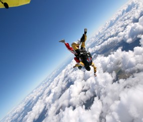 怀孕初期有类似血块